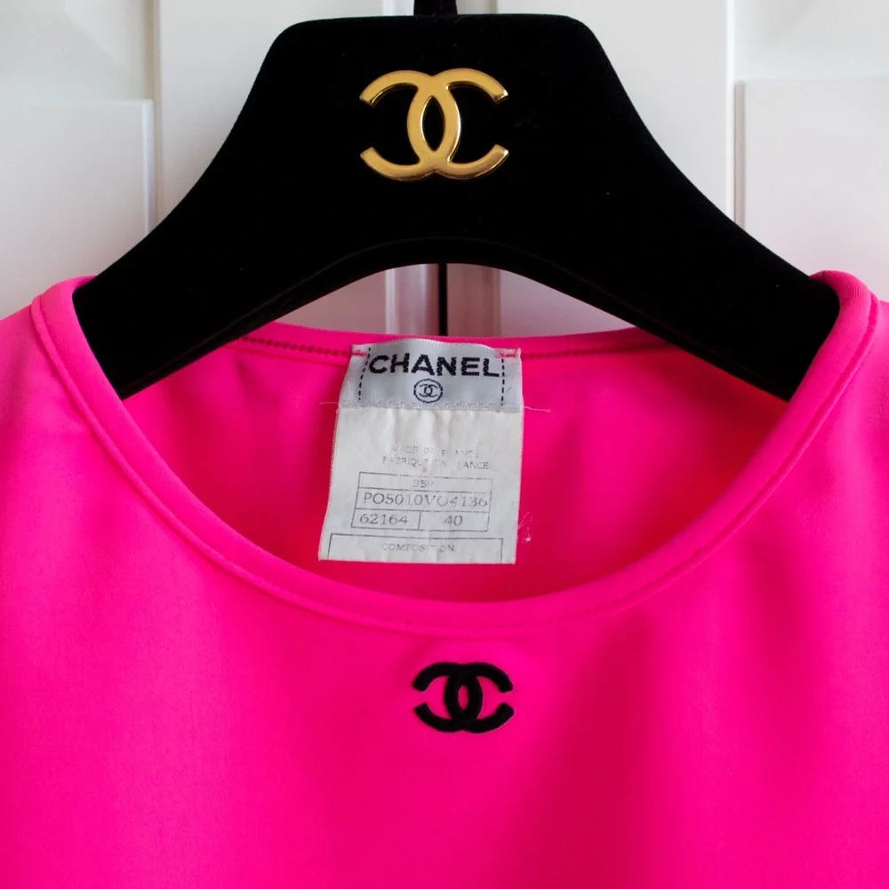 Iconic Chanel Vintage Spring 1995 Pink Black CC Logo 95P Crop Top - Picture 5 of 10